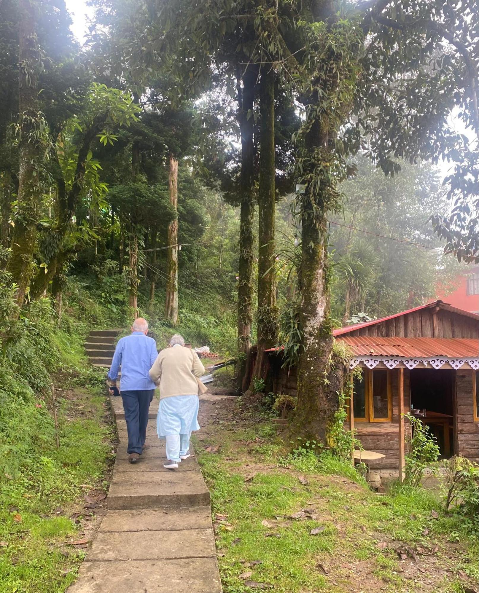 Bloomfield Farmhouse And Eco-Resort 大吉岭 外观 照片